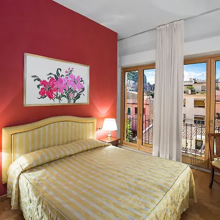 Isabella 3* Taormina