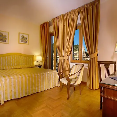 Isabella Hotell Taormina