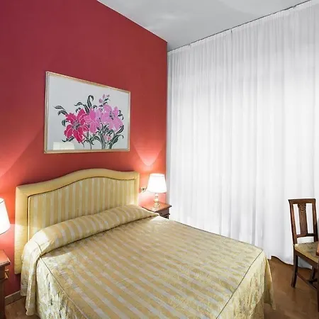 فندق Isabella 3*