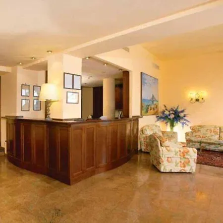 Hotel Isabella 3*